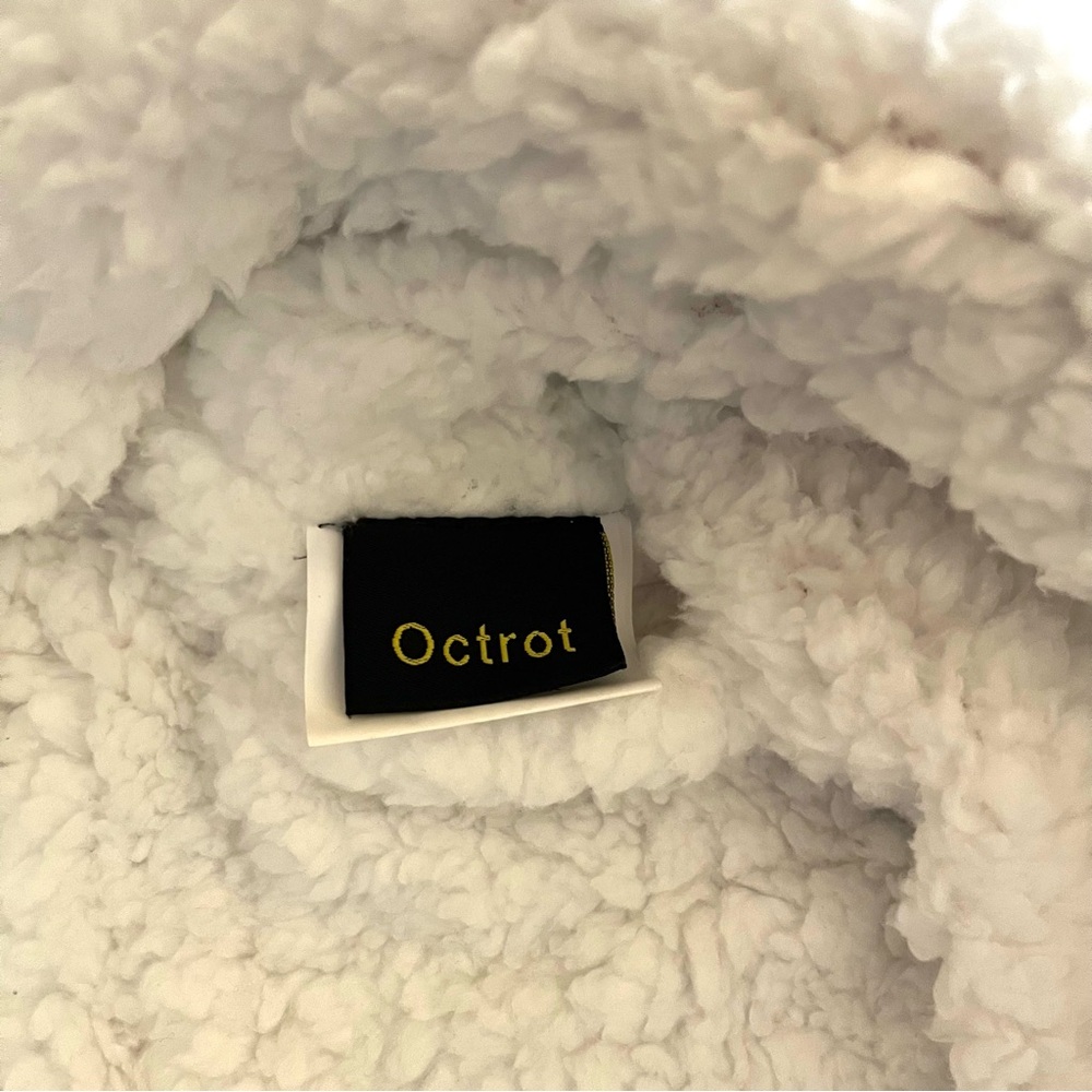 OCTROT PLAID SUPER WARM BLANKET HOODIE - Picture 7 of 8